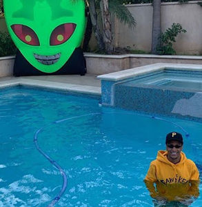 Meet your Posher, Natolie